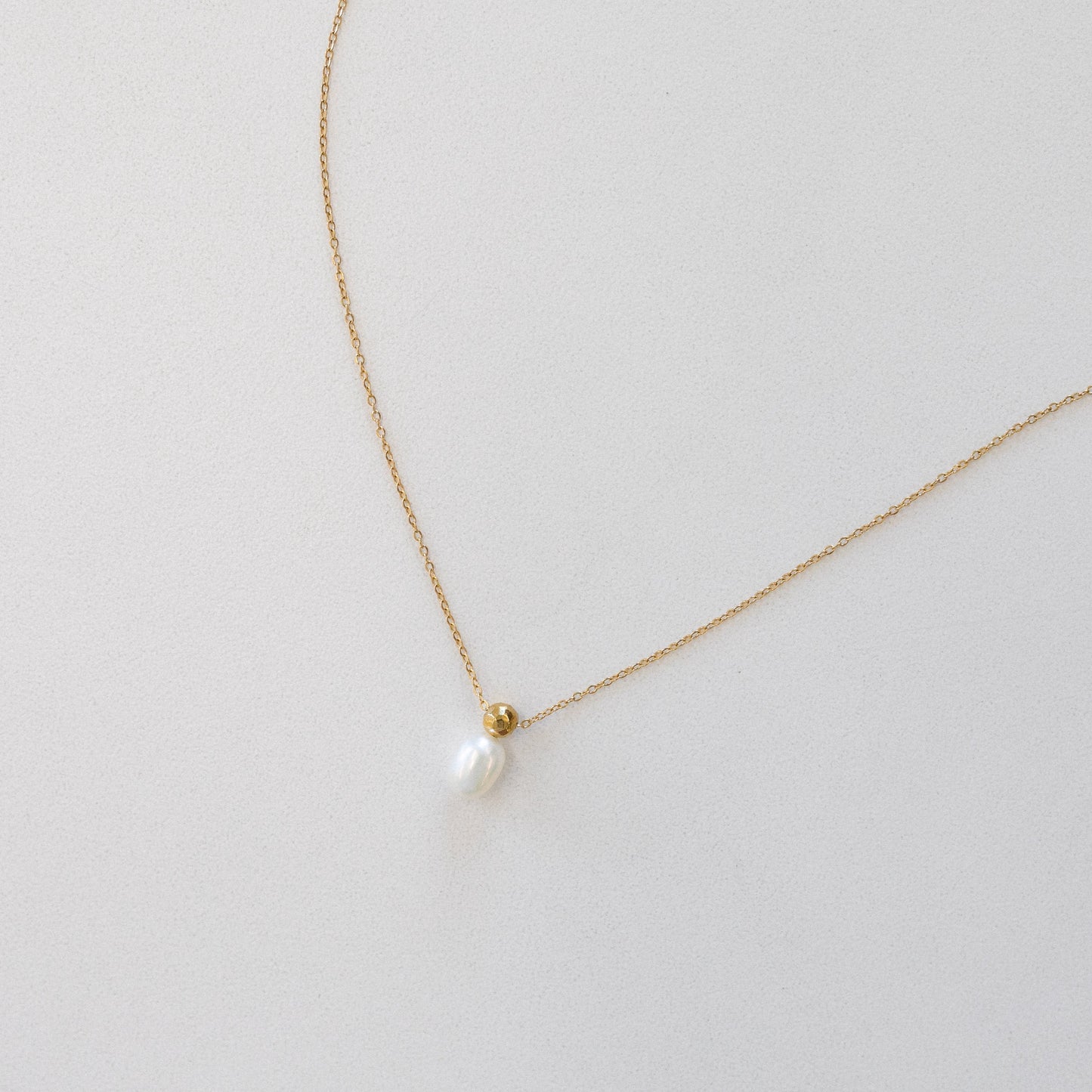 Pearlescent Necklace